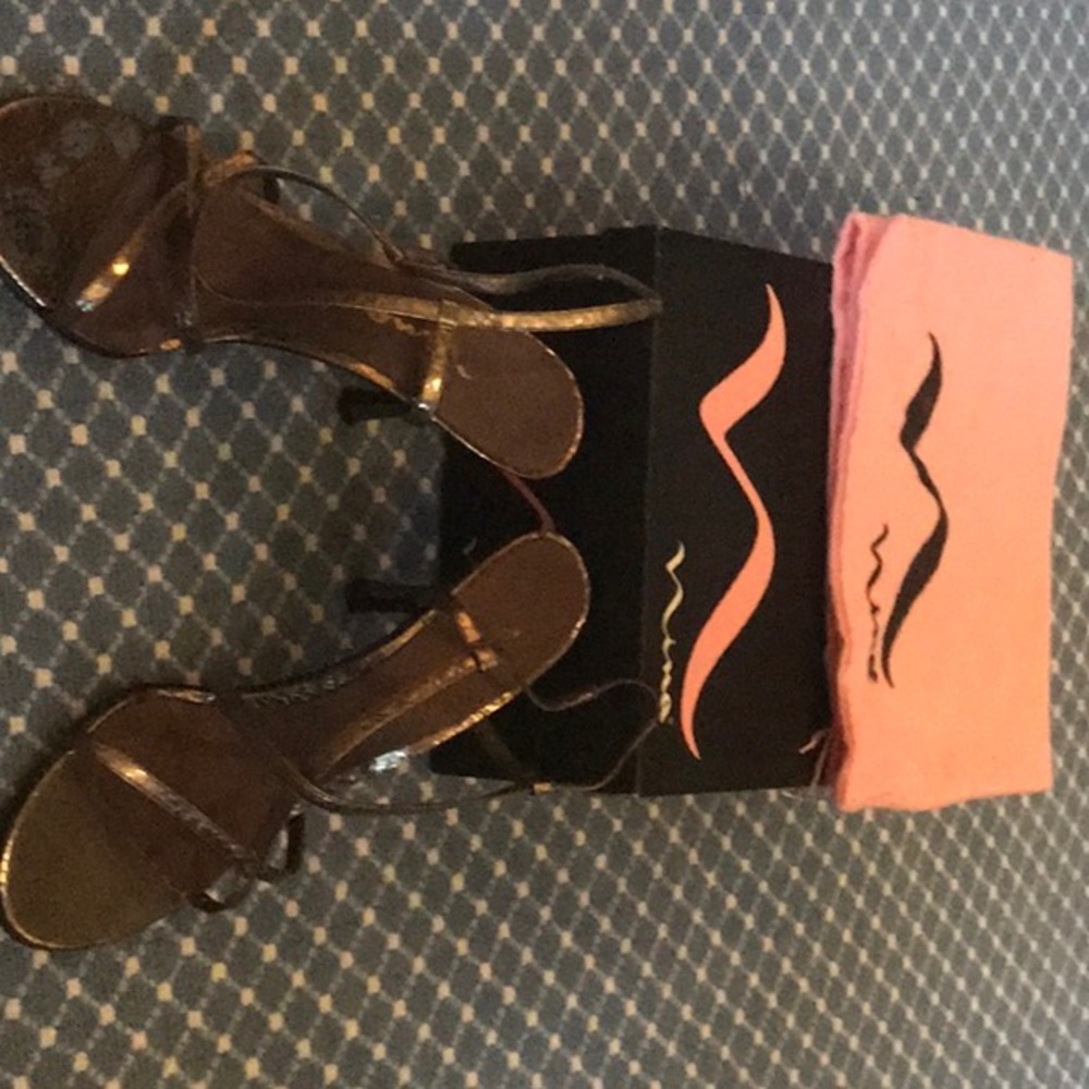 Bronze heeled strappy sandal